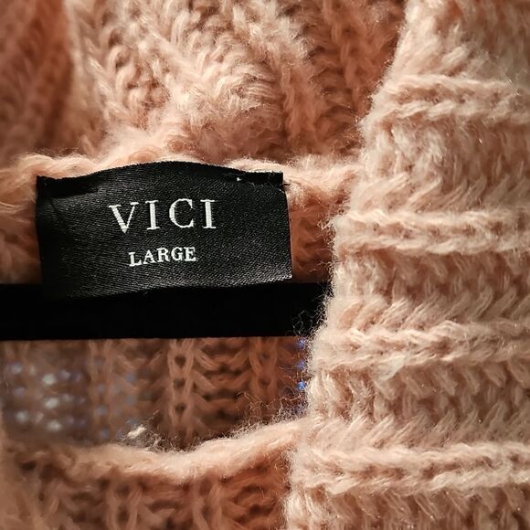 VICI MilliganSoft Pink Oversized Turtleneck Sweater Size Large - Picture 8 of 8
